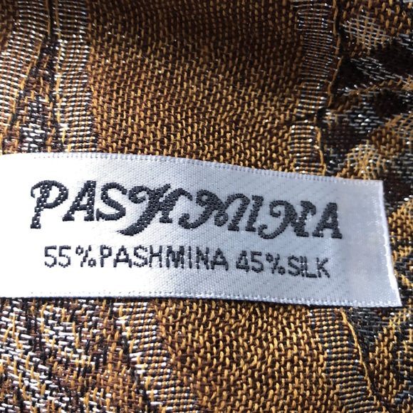 Scarf - Picture 4 of 4